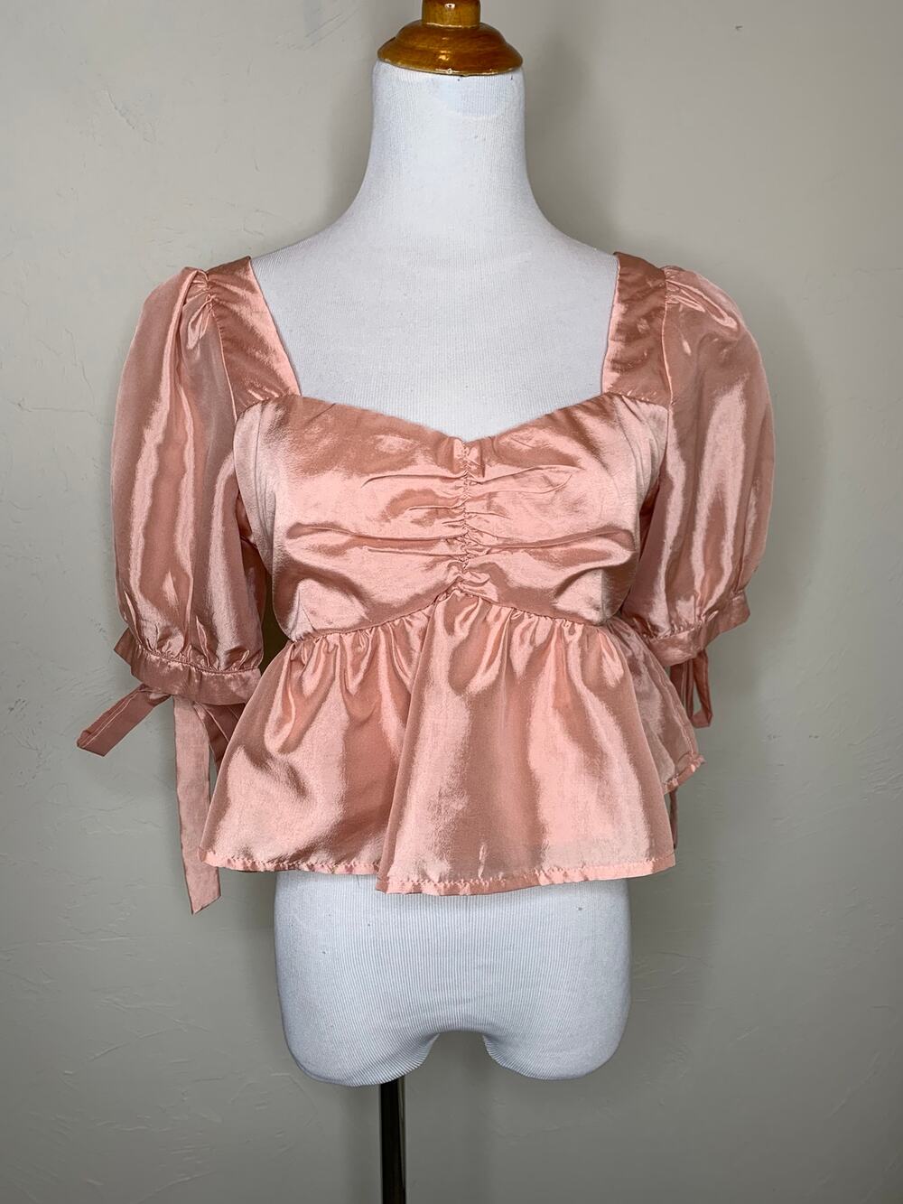 Altar'd State Pink Babydoll Cropped Puff Sleeve Blouse Sz Medium